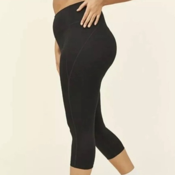 Girlfriend Collective Black Compressive High-Rise Leggings Cropped size Large - Picture 9 of 10